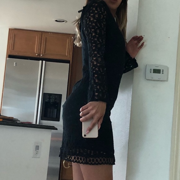 Dress - Picture 7 of 7